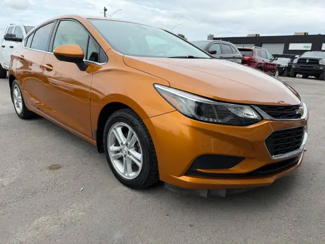 2017 CHEVROLET Cruze LT