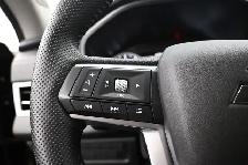 2025 Mitsubishi Outlander S-AWC AWD - Photo 13