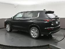 2025 Mitsubishi Outlander S-AWC AWD - Photo 38