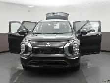 2025 Mitsubishi Outlander S-AWC AWD - Photo 60