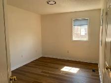 Room for Rent ~ Mississauga Rd / Derry