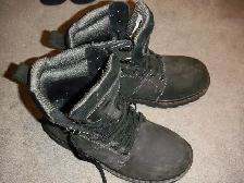 MEN'S SIZE 8 UNUSED FOOTWEAR, $15 - Photo 4
