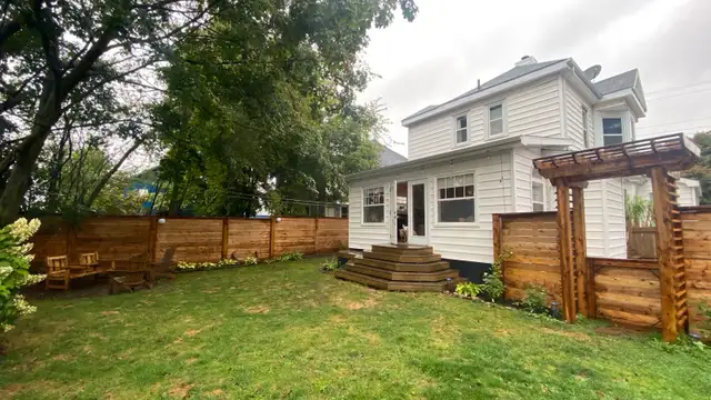 4 bed, 2 bath house for rent