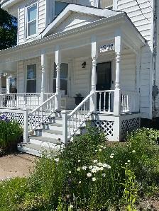 4 bed, 2 bath house for rent - Photo 2