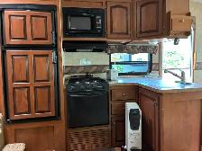 2011 Sabre 25RLOD 25 Ft T/A Fifth Wheel Silhouette - Photo 13