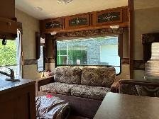2011 Sabre 25RLOD 25 Ft T/A Fifth Wheel Silhouette - Photo 14