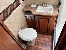 2011 Sabre 25RLOD 25 Ft T/A Fifth Wheel Silhouette - Photo 16