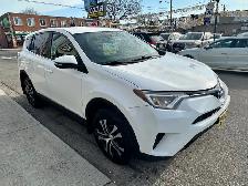 2016 Toyota RAV4 LE - Photo 6