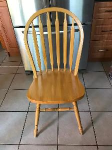Kitchen table and chairs - Photo 2