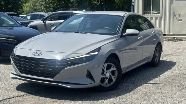 2023 Hyundai Elantra Essential, ALLOY WHEELS, BACKUP CAMERA, BLU