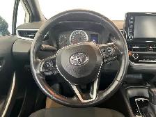 2022 Toyota Corolla SE - Photo 17