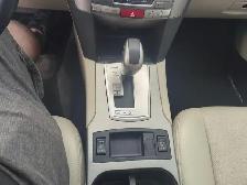 2010 Subaru Outback !!Bas Kilomètre!! CVT familiale 5 portes 2 - Photo 13