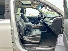 2019 Chevrolet Suburban 4WD 1500 LT 8 Passenger | No Accident | - Photo 20