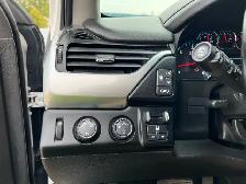 2019 Chevrolet Suburban 4WD 1500 LT 8 Passenger | No Accident | - Photo 28