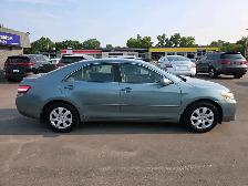 2010 Toyota Camry 4dr Sdn I4 Auto LE - Photo 8