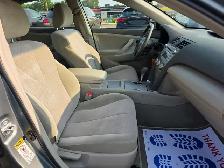 2010 Toyota Camry 4dr Sdn I4 Auto LE - Photo 10