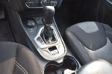 2015 Jeep Cherokee Sport 4WD - Photo 11