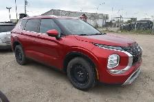 2022 Mitsubishi Outlander - Photo 4