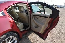 2015 Ford Taurus Limited AWD - Photo 22