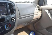 2001 Mazda Tribute DX 4WD - Photo 12