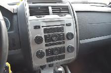 2011 Ford Escape XLT 4WD - Photo 11