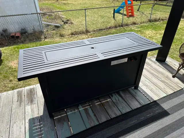 SUNBEAM 57" 50,000 BTU ALUMINUM LIQUID PROPANE FIRE PIT