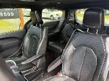2022 Chrysler Pacifica Limited S! ROOF! CLEAN CARFAX! - Photo 22