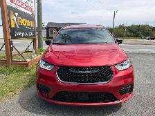 2025 Chrysler Pacifica Limited S! ROOF! CLEAN CARFAX! - Photo 11