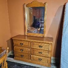 Ensemble de chambre a coucher pour enfant en  bois ( véritable ) - Photo 4