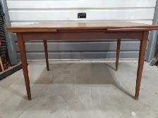 dining room table and three chairs - Photo 2