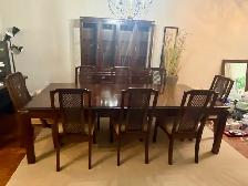 High End Dinning Table - Photo 7