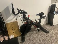 peloton bike - Photo 2