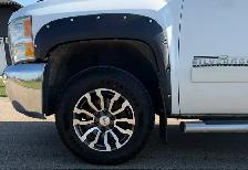 2013 Chevrolet Silverado 1500 LS CREW CAB / 5.8 BOX SB - 4X4 PKG - Photo 3