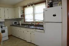 Room for rent to Fanshaw college student $600 - Photo 4