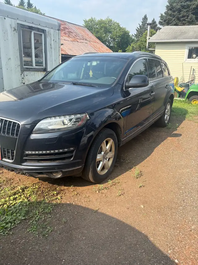 2012 Audi Q7 parts or fix