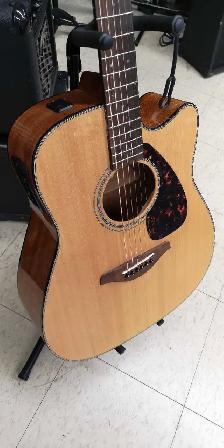 Guitare acoustique électrique Yamaha - Photo 2