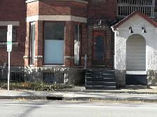 Two bedroom apartment, centrtwon, Sept 1, $1875 - Photo 2