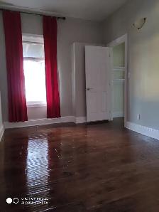Two bedroom apartment, centrtwon, Sept 1, $1875 - Photo 7