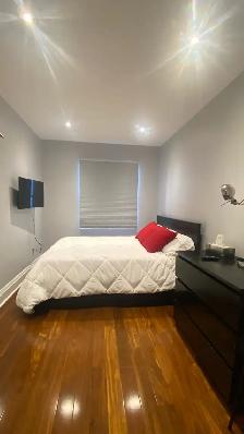 DOWNTOWN TORONTO, BATHURST & DUNDAS, 2 BED, 1 BATH APT FOR RENT - Photo 4