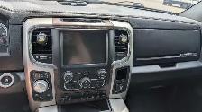 2015 Dodge Ram 1500 Larmie eco diesel 4x4 - Photo 9