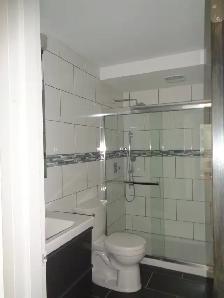 Modern Renovated Stunning 2 Bedroom Apt-Porch-Great Kitchen - Photo 7