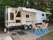 Fifth Wheel Dutchmen 27 LM5 (2006) 27 pi   Remise 10x12 — Terrai - Photo 2
