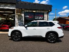 2024 Nissan Rogue SV Moonroof - Photo 10