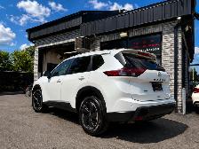 2024 Nissan Rogue SV Moonroof - Photo 11