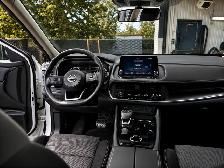 2024 Nissan Rogue SV Moonroof - Photo 14