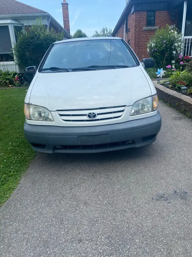2001 Toyota sienna