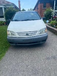 2001 Toyota sienna
