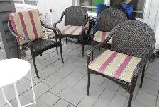 4 Rattan chair with cushions excellent condition they stacked up - Photo 2