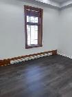 Top Floor - 3 Bedrooms 2 Bathrooms - Apartment - Photo 2