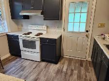 Clean, furnished rooms, only 5 min. walk to UoW on Rankin Ave. - Photo 6